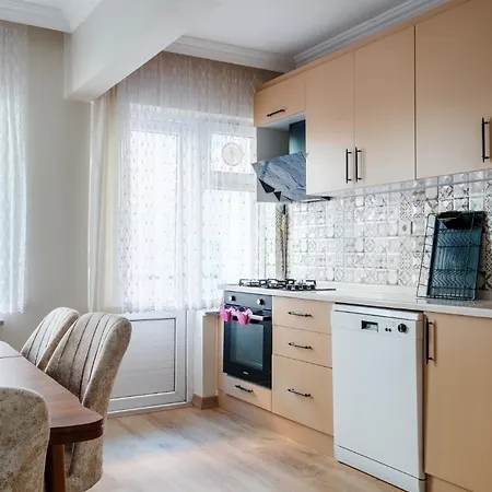 Comfy Flat With Balcony In Apartment